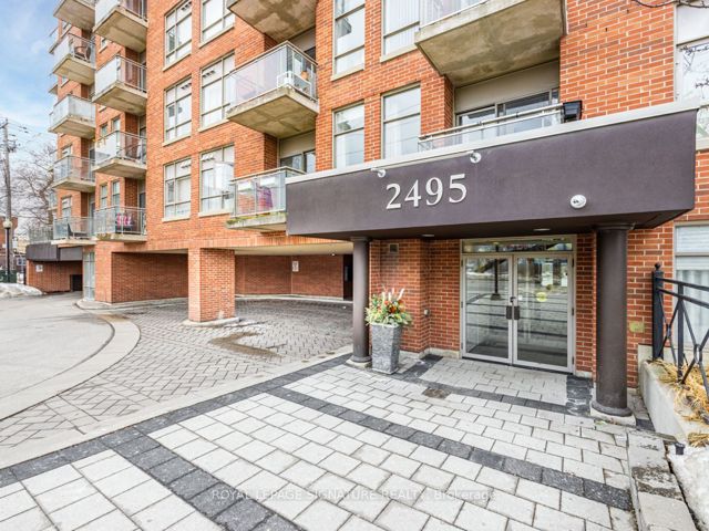 316 - 2495 Dundas St W