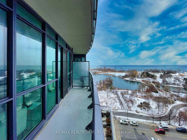 1005 - 59 Annie Craig Dr