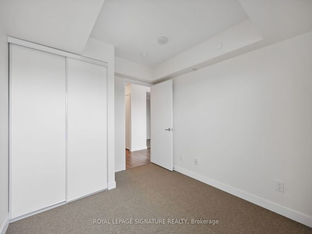 906 - 160 Flemington Rd