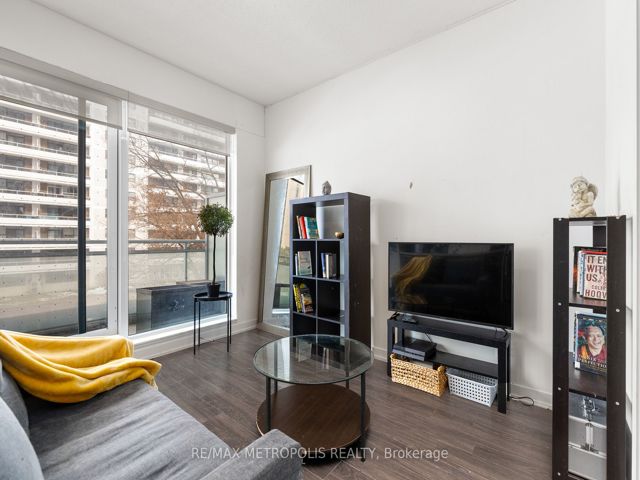331 - 1830 Bloor St W