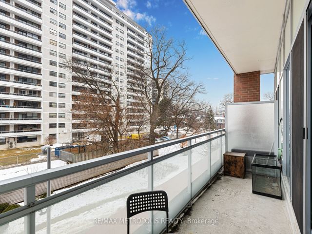 331 - 1830 Bloor St W