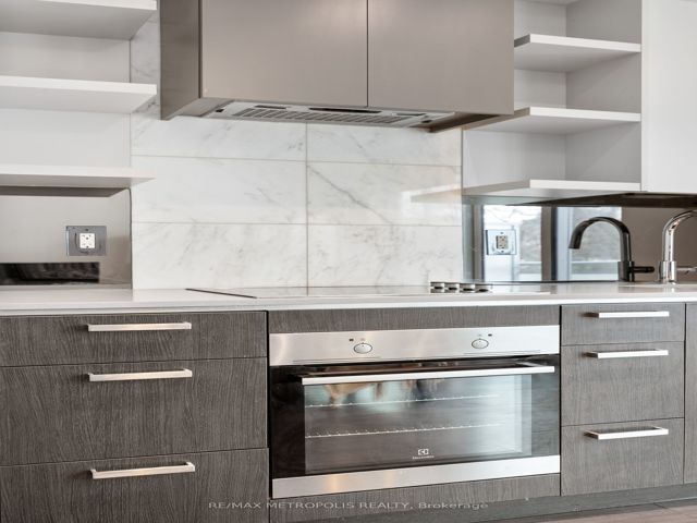 331 - 1830 Bloor St W