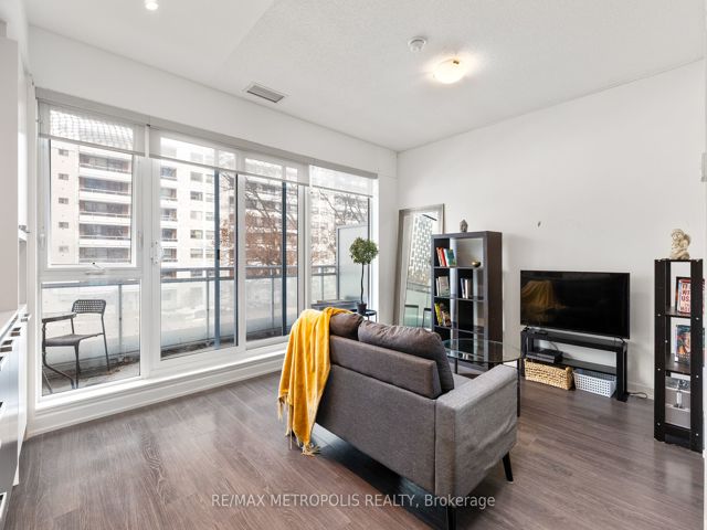 331 - 1830 Bloor St W