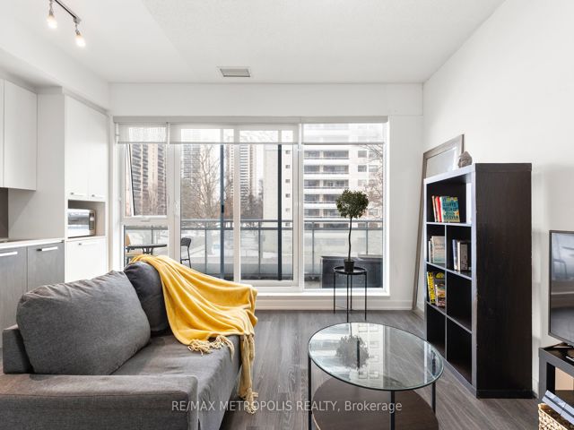 331 - 1830 Bloor St W