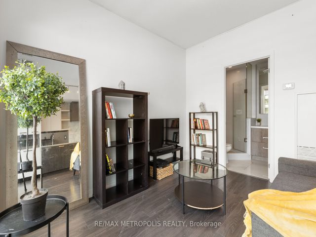 331 - 1830 Bloor St W