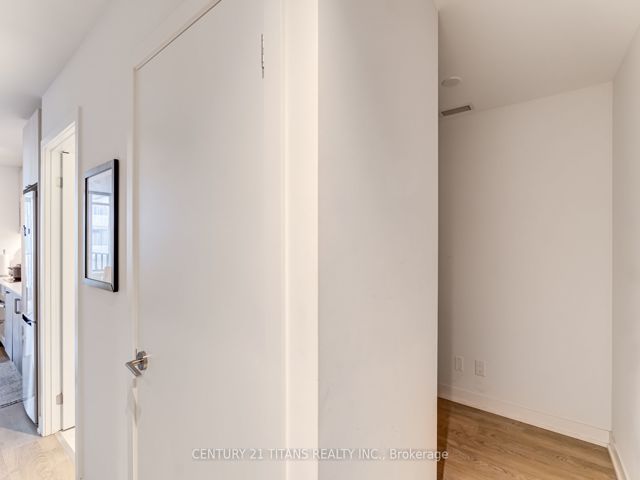 4010 - 1926 Lakeshore Blvd