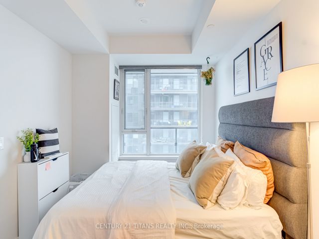 4010 - 1926 Lakeshore Blvd