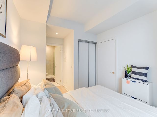4010 - 1926 Lakeshore Blvd