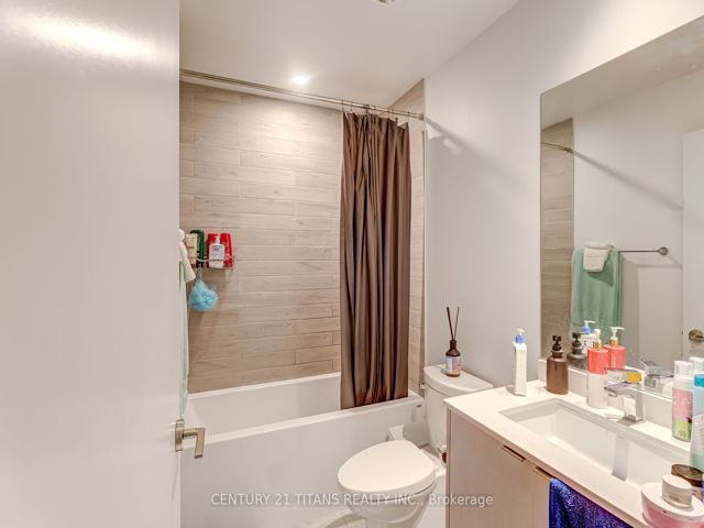 4010 - 1926 Lakeshore Blvd