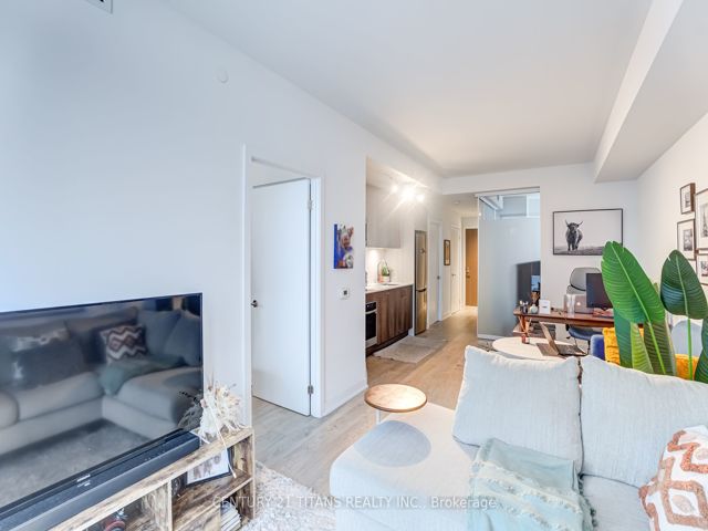 4010 - 1926 Lakeshore Blvd