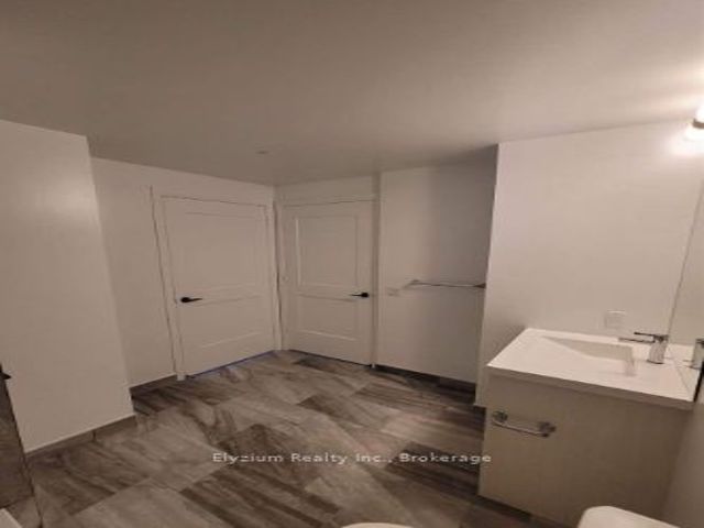 206 - 60 George Butchart Dr