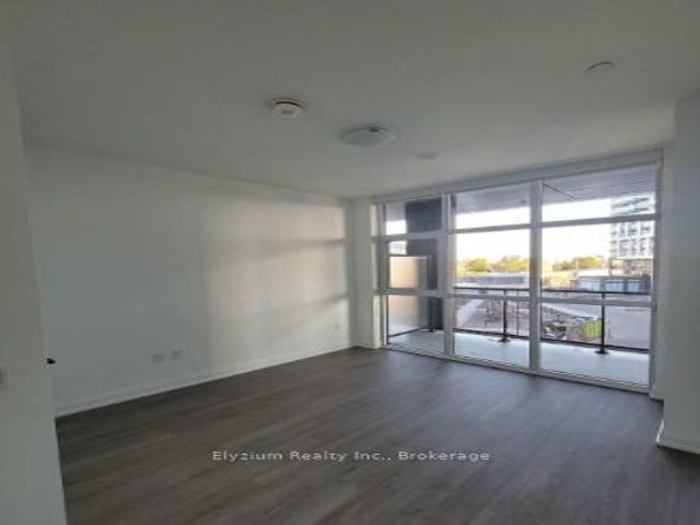 206 - 60 George Butchart Dr