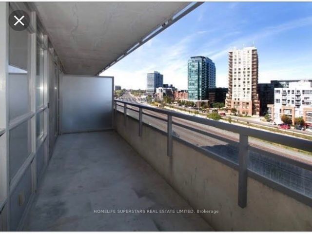 725 - 38 Joe Shuster Way