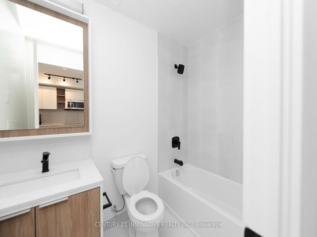 1806 - 36 Zorra St