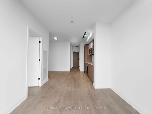 1806 - 36 Zorra St