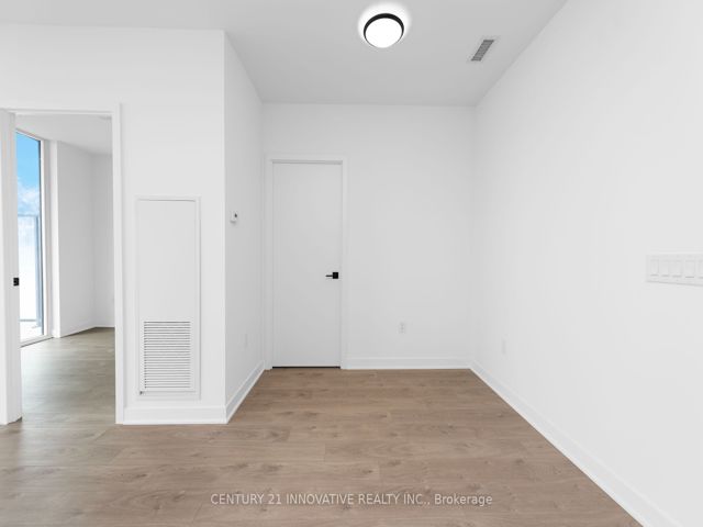 1806 - 36 Zorra St