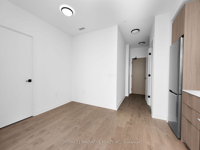 1806 - 36 Zorra St