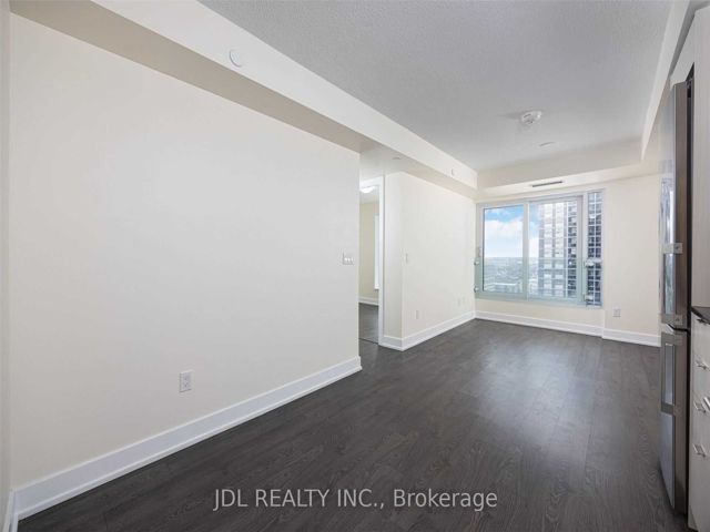 1810 - 7 Mabelle Ave