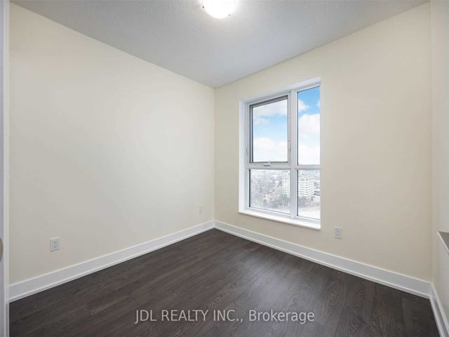 1810 - 7 Mabelle Ave