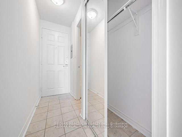 225 - 1401 Dupont St