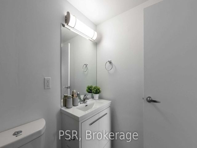404 - 240 Markland Dr