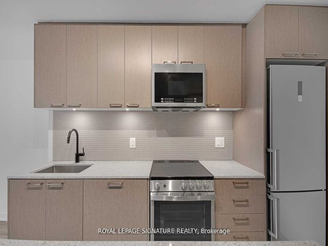 216 - 1808 St Clair Ave W