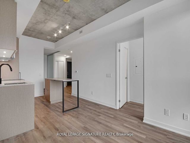 216 - 1808 St Clair Ave W