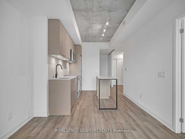 216 - 1808 St Clair Ave W