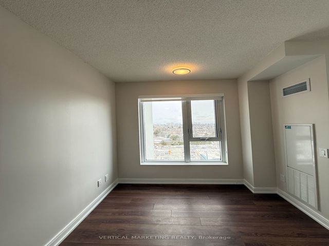 1004 - 30 Samuel Wood Way