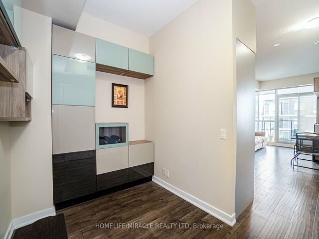4208 - 2220 Lake Shore Blvd W