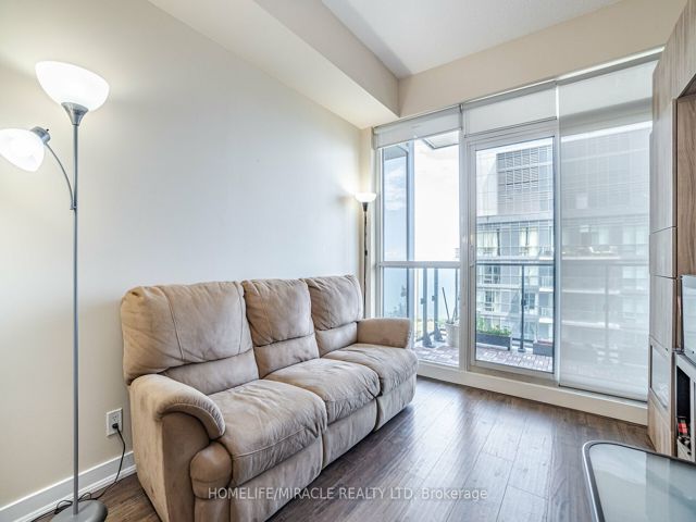 4208 - 2220 Lake Shore Blvd W