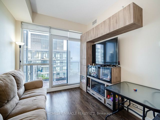 4208 - 2220 Lake Shore Blvd W