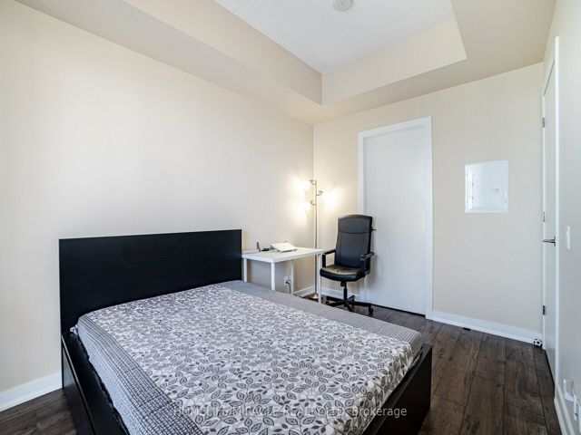 4208 - 2220 Lake Shore Blvd W