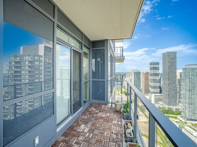 4208 - 2220 Lake Shore Blvd W