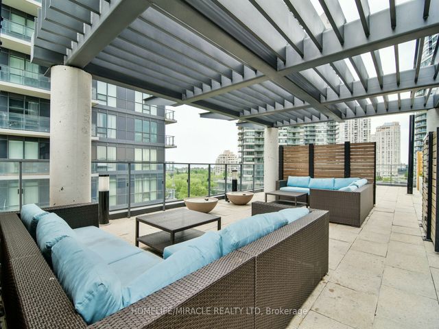 4208 - 2220 Lake Shore Blvd W