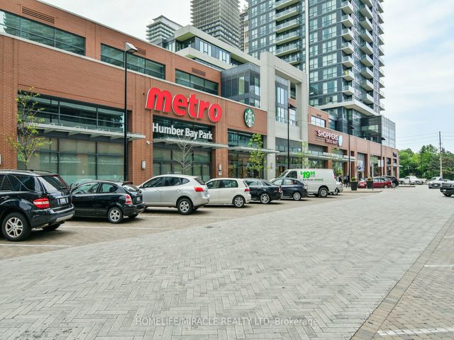 4208 - 2220 Lake Shore Blvd W