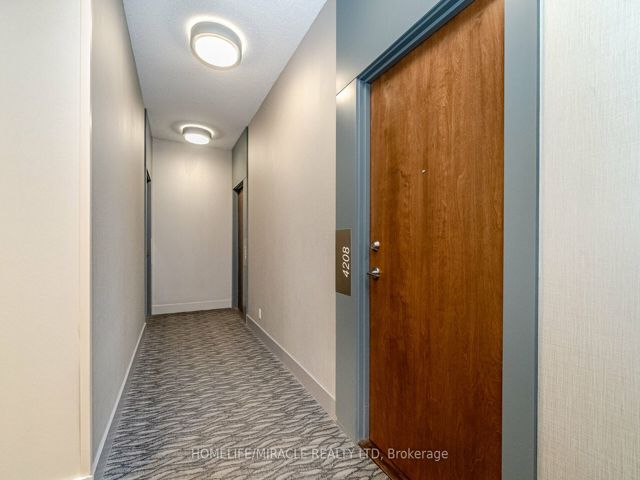 4208 - 2220 Lake Shore Blvd W