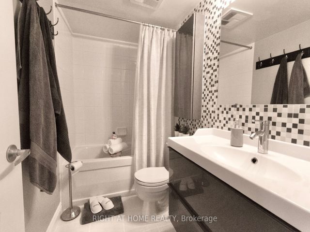 506 - 4 Elsinore Path