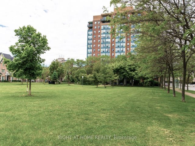 506 - 4 Elsinore Path