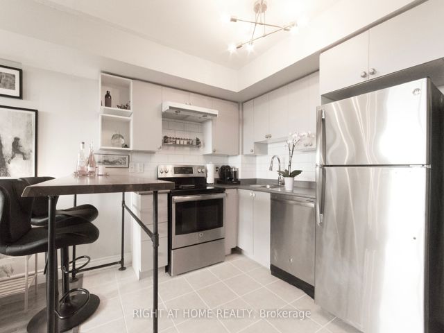 506 - 4 Elsinore Path