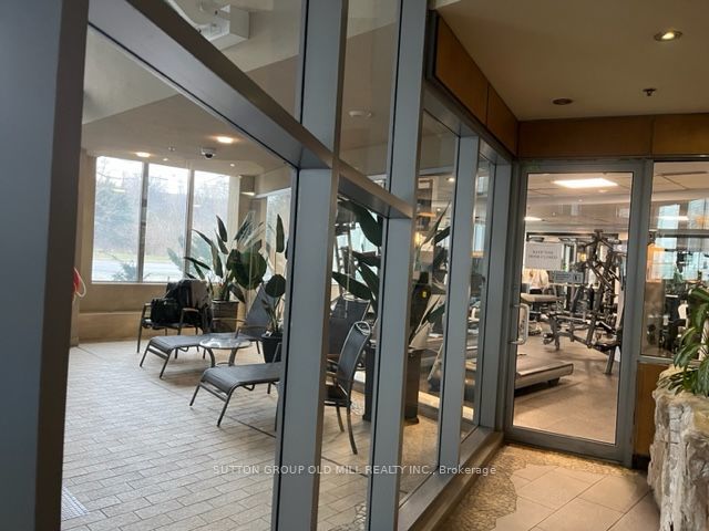 2501 - 2121 Lake Shore Blvd W