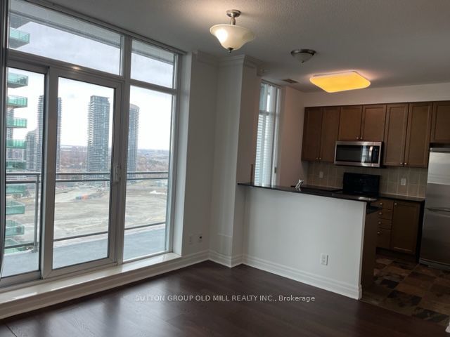 2501 - 2121 Lake Shore Blvd W