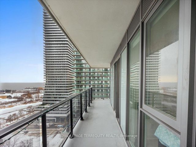 1407 - 70 Annie Craig Dr