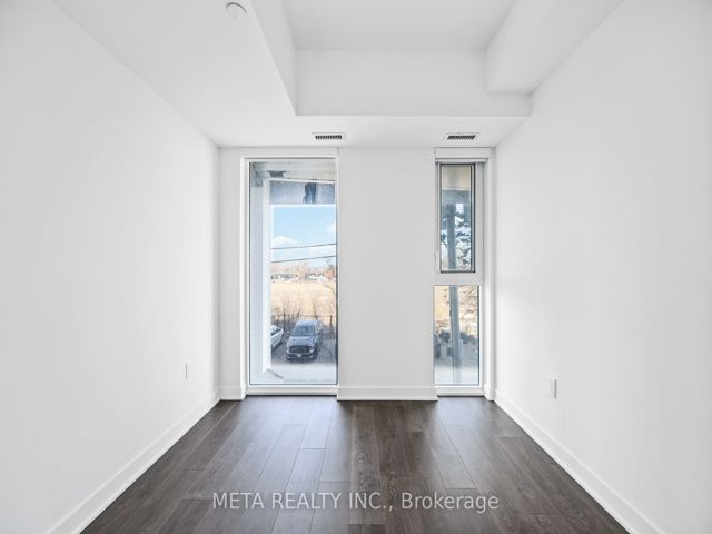 107 - 36 Zorra St