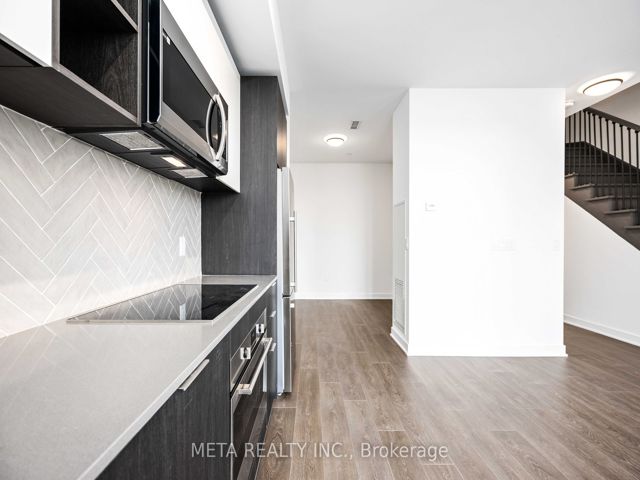107 - 36 Zorra St