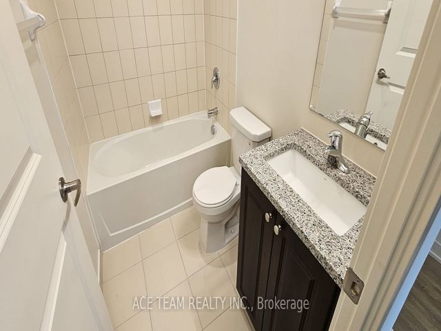 1001 - 38 Annie Craig Dr