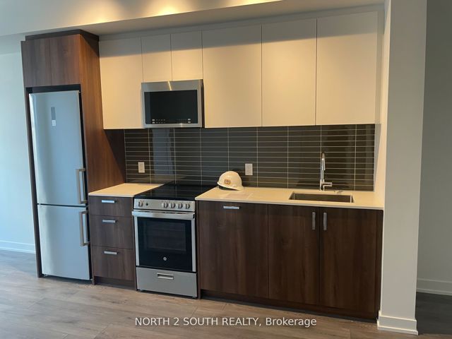 213 - 1787 St Clair Ave W