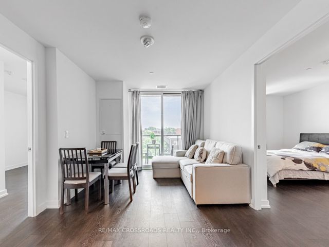 427 - 3100 Keele St