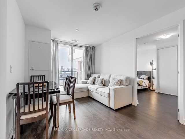 427 - 3100 Keele St