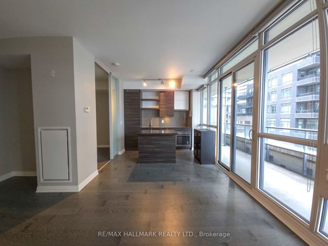 301 - 59 Annie Craig Dr